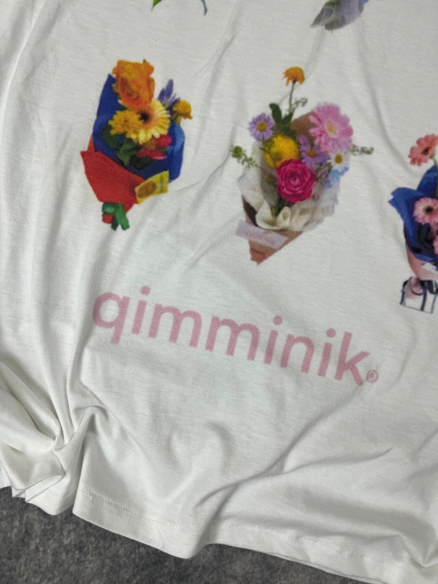 Retro Qimminik ( Flowers ) USA - Shirt